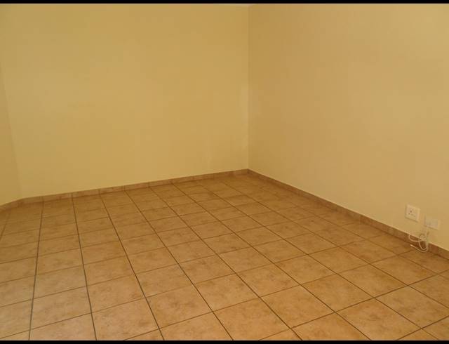 3 BEDROOM SIMPLEX RENTED IN BROADLANDS